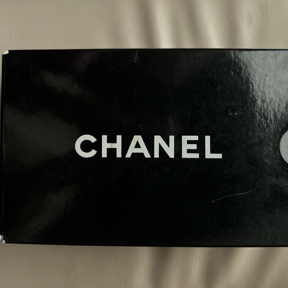 SOLD Vintage Chanel small diana lambskin bag - Picture 9 of 11